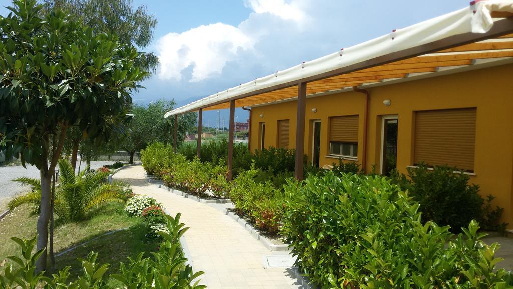 B & B Residence L'Ancora วิลลาเปียนา ภายนอก รูปภาพ