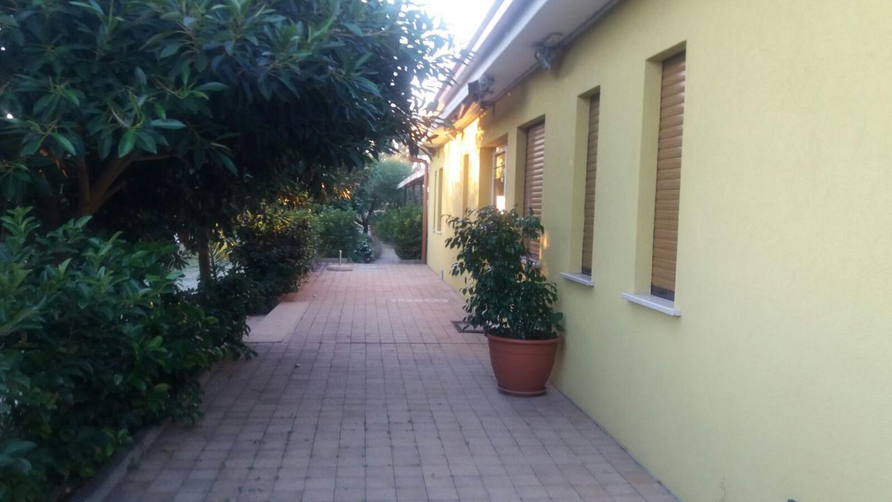 B & B Residence L'Ancora วิลลาเปียนา ภายนอก รูปภาพ